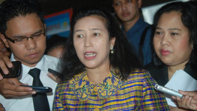 Anna Rudiantiana Legawati Istri Ruhut Sitompul