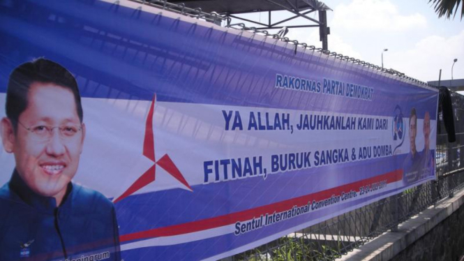 Spanduk Partai Demokrat di SICC - Sentul International Convention Center