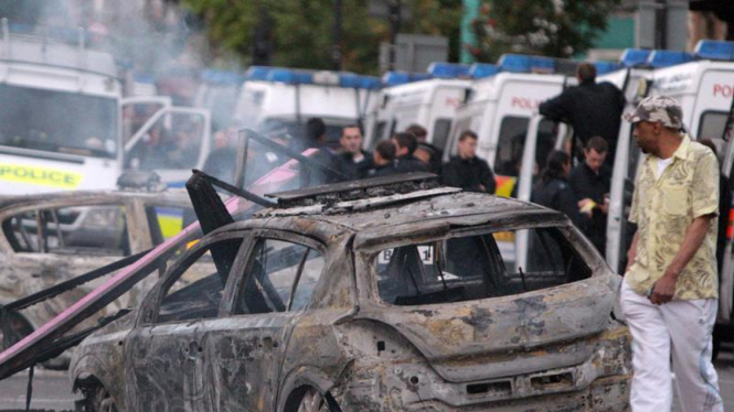 Kerusuhan di Tottenham , London , Inggris