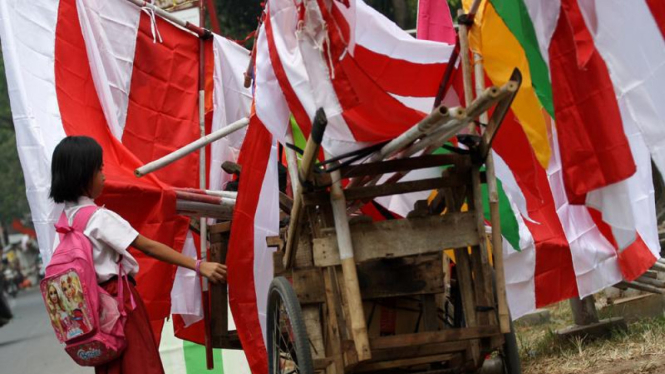 Pedagang Bendera Merah Putih