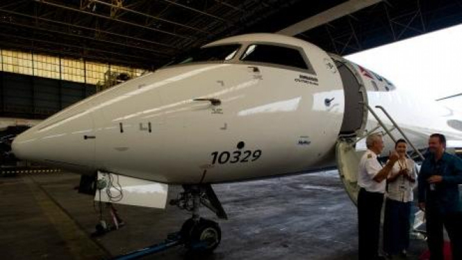 Uji coba pesawat Bombardier CRJ700 NextGen untuk Garuda Indonesia