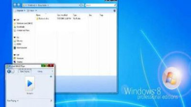 Tampaknya, Microsoft juga tengah mengembangkan Windows 9 Mobile dan sistem operasi itu akan hadir bersama dengan versi desktopnya pada November 2014.