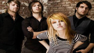 Konser Paramore di ICE BSD Malam Ini Batal