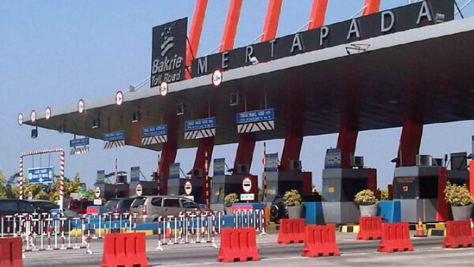 Bakrie Toll Road (Foto: Reza Putra | Cirebon)