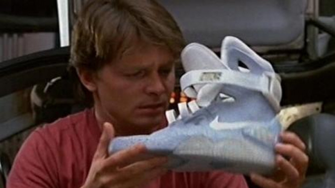 Sepatu Nike Mag di film "Back To The Future II"