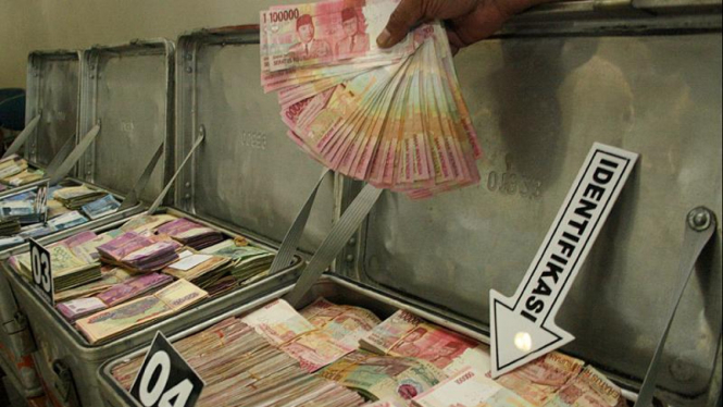 Pemusnahan Uang Palsu di Bank Indonesia (BI)