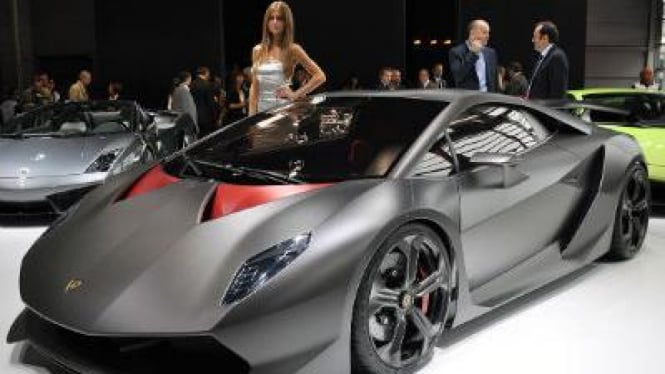 Lamborgini Sesto Elemento