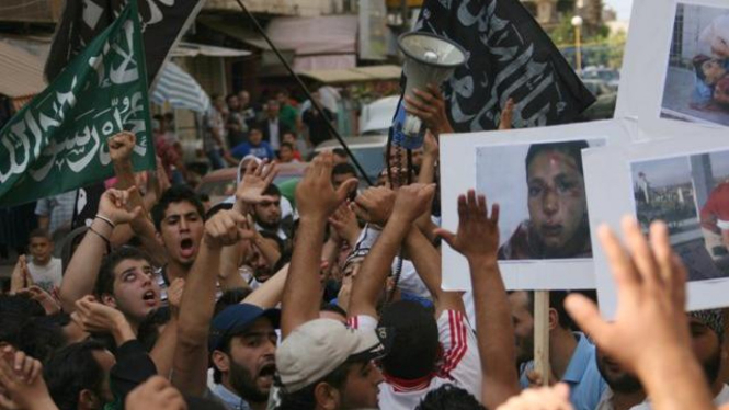 Demonstran Dukung Anti Pemerintah Suriah