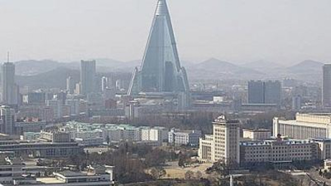 Ryugyong Hotel di Korea Utara