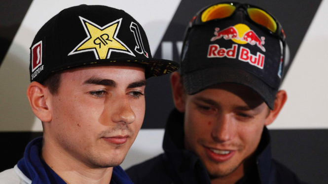 Jorge Lorenzo (kiri) dan Casey Stoner