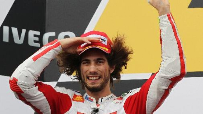 Marco Simoncelli raih podium kedua di MotoGP Australia