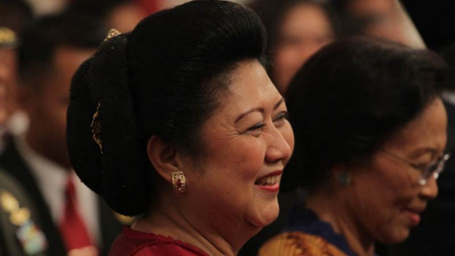 Ibu Ani Yudhoyono