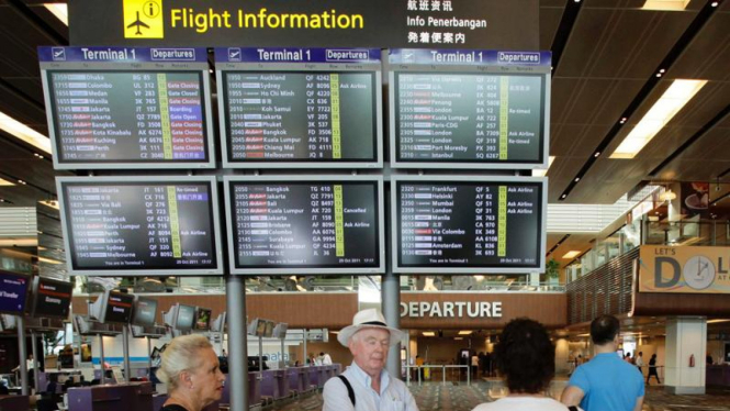 Penumpang Qantas Airways terlantar di Singapura