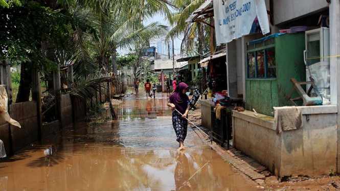 Pekerjaan Saluran Air Antisipasi Banjir