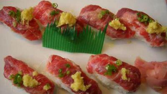 Basashi, sushi daging kuda