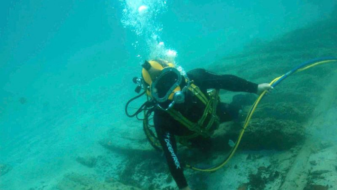 Artefak kapal karam di Laut Karibia