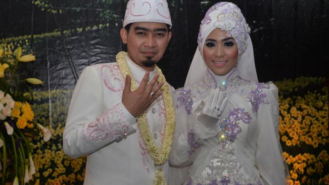 Ustad Solmed Menikah di Mesjid Al Muhajirin, Jakarta