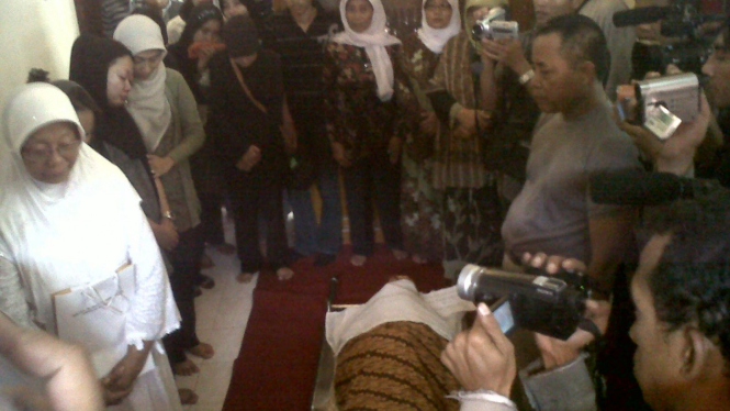 jenazah Reno, suporter Indonesia yang tewas di Senayan