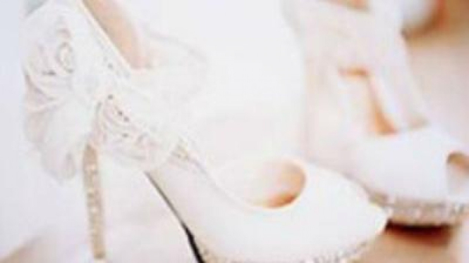 Sepatu pernikahan