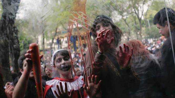 Zombie walk di Mexico