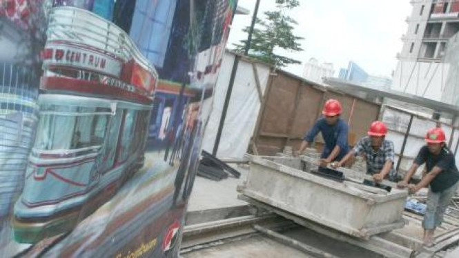  pembangunan jalur trem (kereta) di kawasan Superblok Rasuna Epicentrum