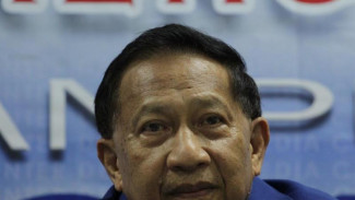 Sosok Wakil Ketua MPR, EE Mangindaan