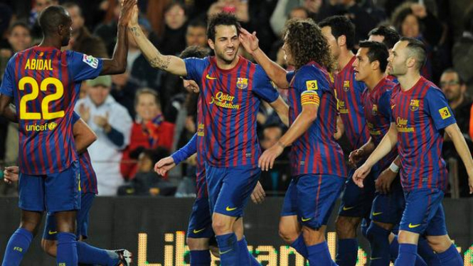 Pemain Barcelona rayakan gol Cesc Fabregas