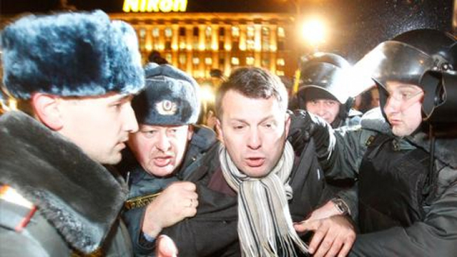 Demonstran anti Putin ditahan di Rusia