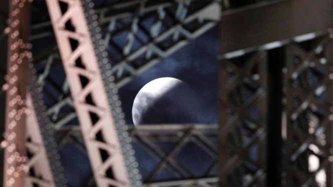 Gerhana bulan total di Australia