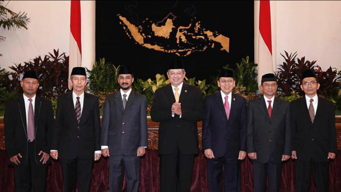 pelantikan ketua kpk baru oleh SBY