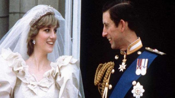Pernikahan Pangeran Charles dan Putri Diana.