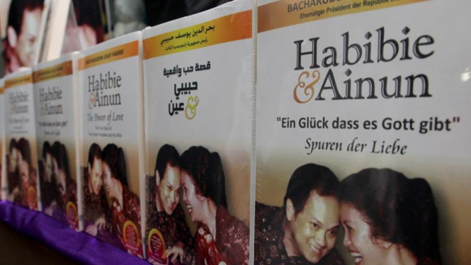 Launching Buku Habibie & Ainun Versi Inggris, Jerman, dan Arab