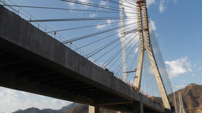 jembatan Baluarte, jembatan gantung tertinggi di dunia