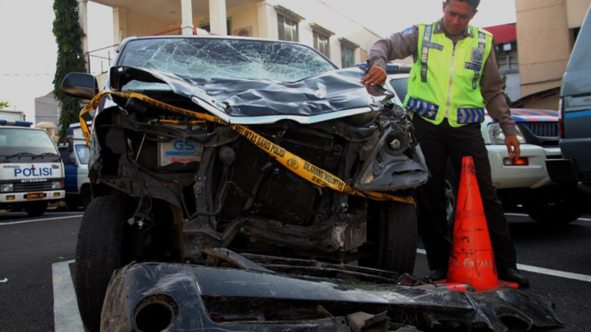 Mobil Xenia Yang Menewaskan Sembilan Orang di Tugu Tani