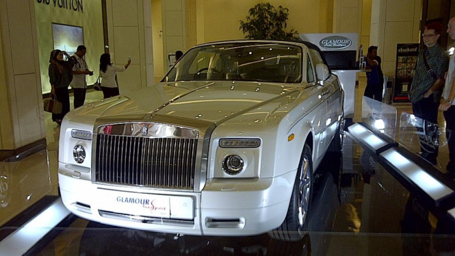 Rolls-Royce Phantom Centenary Drophead