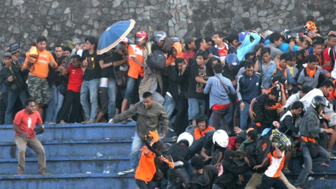 Kerusuhan Persija Jakarta vs Persipura Jayapura