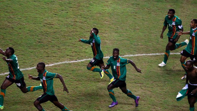 Pemain Zambia Merayakan Kemenangan Setelah Menjuarai Piala Afrika