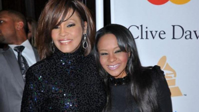 Whitney Houston  dan putrinya Bobbi Kristina