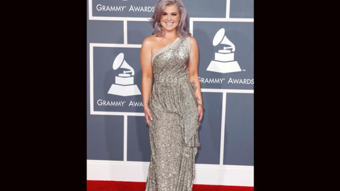 Kelly Osbourne di ajang Grammy Awards ke-54 (KHUSUS GALERI)