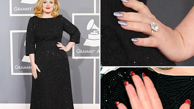 Menikur "Loubotin" Adele di acara Grammy