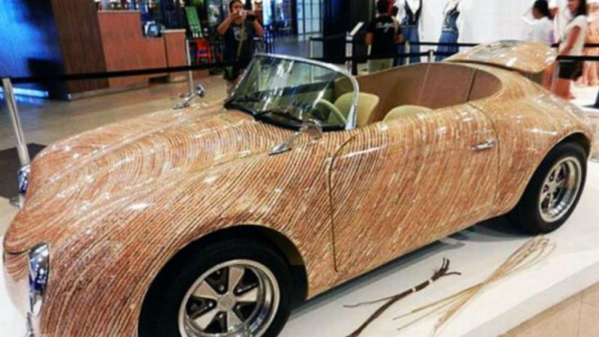 Una Cebu, mobil daur ulang dari pohon kelapa
