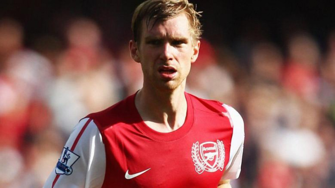 Bek Arsenal, Per Mertesacker