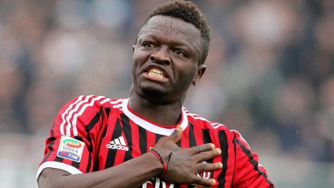 Sulley Muntari saat membela AC Milan