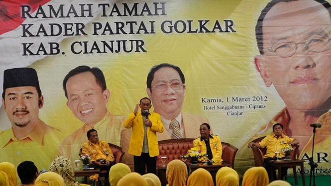 Aburizal Bakrie Berpidato Saat Ramah Tamah Kader Partai Golkar Kab. Cianjur