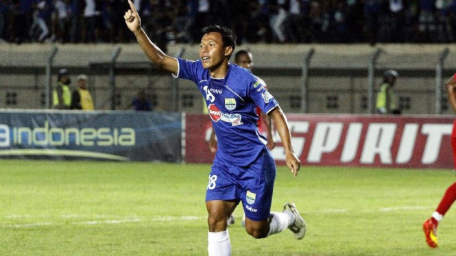 Bek Persib Bandung, Jajang Sukmara