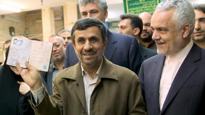 Ahmadinejad ikut pemilihan parlemen Jumat, 2 Maret 2012