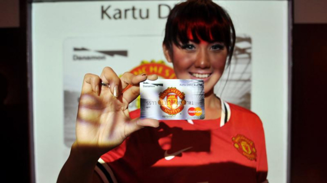 Danamon Luncurkan Kartu ATM Manchester United