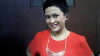 Sarah Sechan Suka Make-up Natural