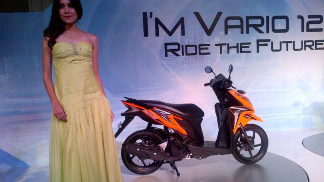 Vario Techno 125 Programme Fuel Injection (PGM-FI)