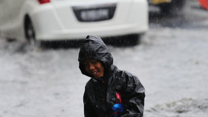 Musim Hujan di Jakarta.
